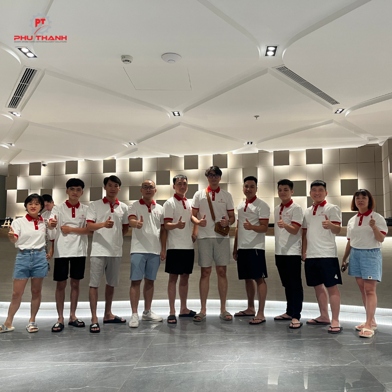 Đội ngũ nhân viên của Phú Thành Đội ngũ nhân viên của Phú Thành