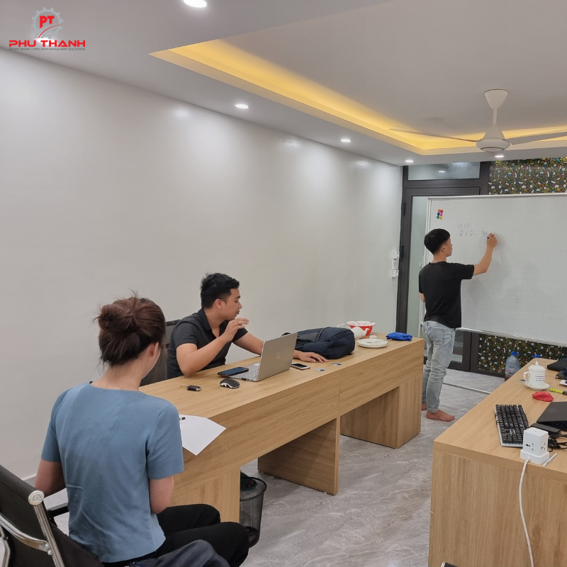 Phụ Tùng Phú Thành nỗ lực để cung cấp cho khách hàng những sản phẩm, dịch vụ tốt nhất Phụ Tùng Phú Thành nỗ lực để cung cấp cho khách hàng những sản phẩm, dịch vụ tốt nhất